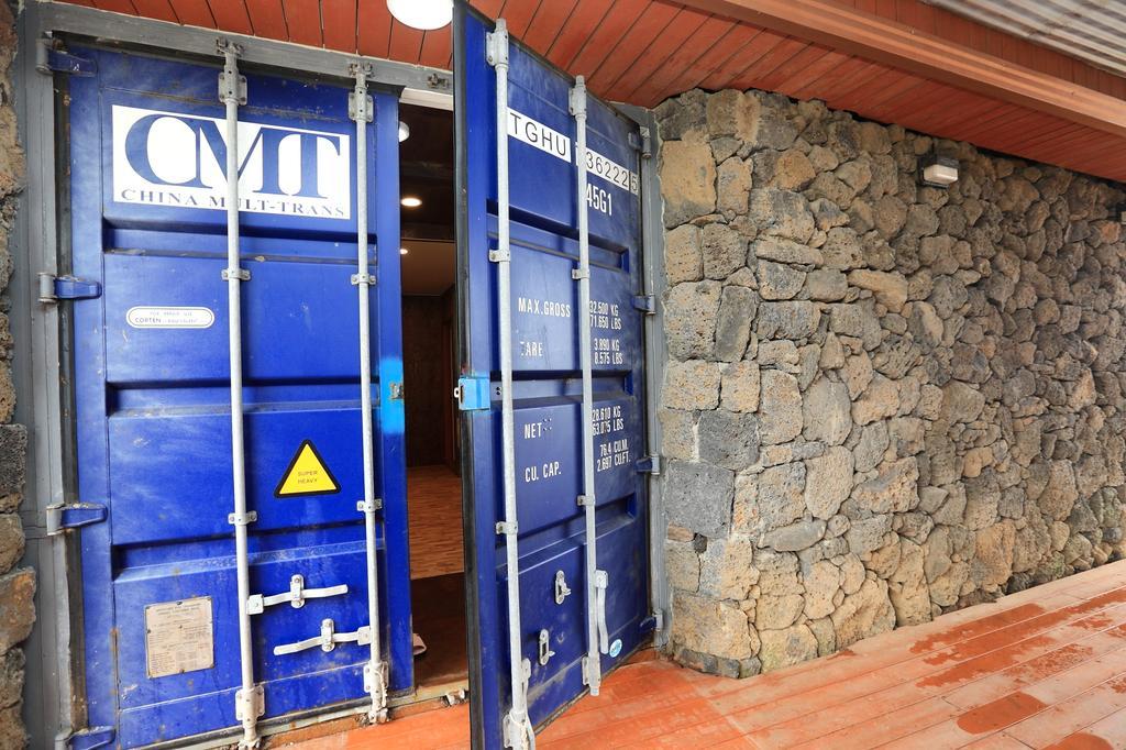 Maison Sondemul Guesthouse Jeju Exterior photo